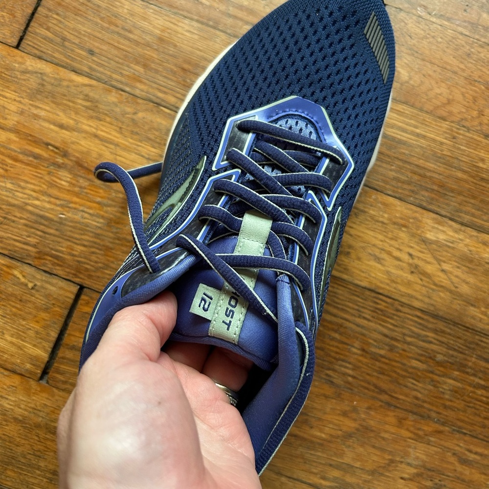 Brooks Navy Athletic Sneakers Women’s size 10 Ghost 12 Little Wear - Picture 4 of 12